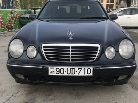 Mercedes E 240