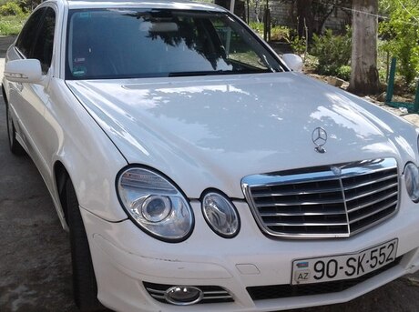 Mercedes E 200