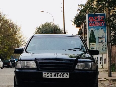 Mercedes C 230