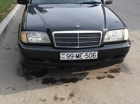 Mercedes C 180