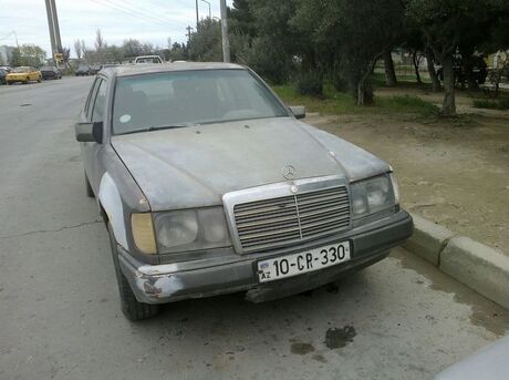 Mercedes E 260