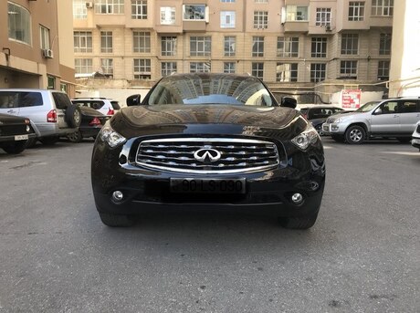 Infiniti FX35