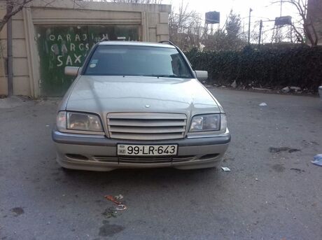 Mercedes C 180