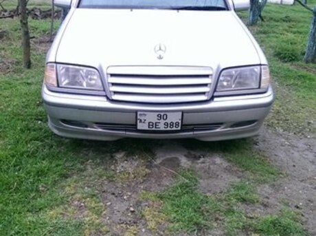 Mercedes C 230