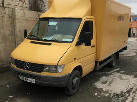 Mercedes 408 D