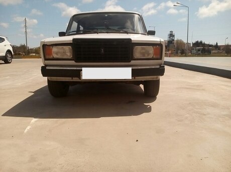 LADA (VAZ) 2107