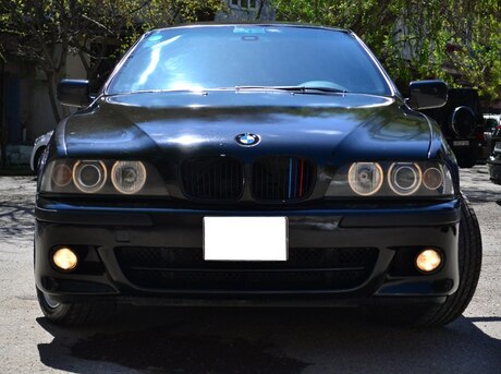 BMW 523