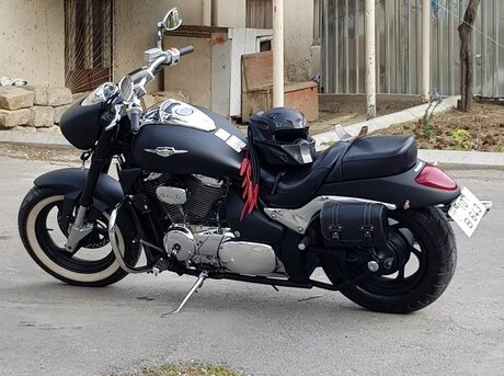 Suzuki Intruder M-800
