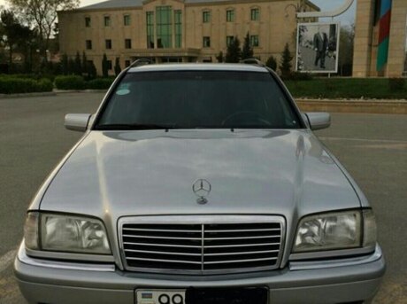 Mercedes C 220