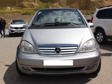 Mercedes A 190