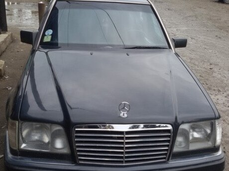 Mercedes E 300