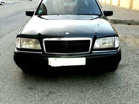 Mercedes C 200