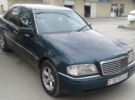 Mercedes C 200