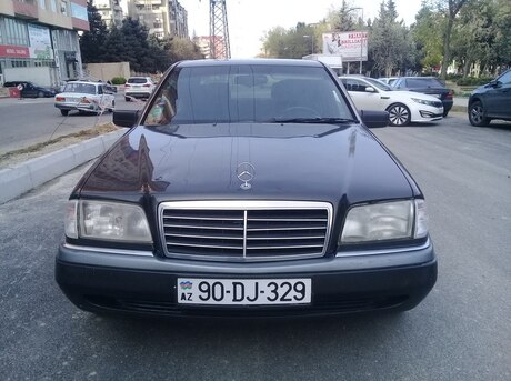 Mercedes C 180