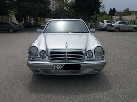 Mercedes E 280