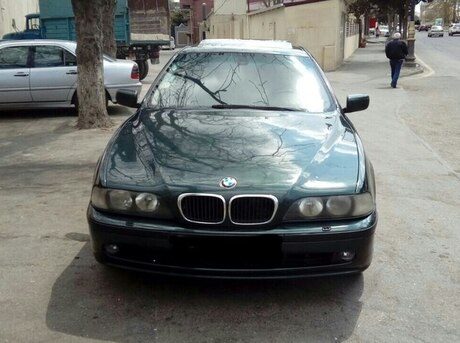 BMW 528