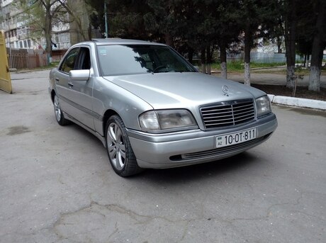 Mercedes C 220