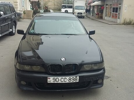 BMW 528