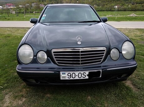 Mercedes E 240