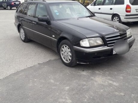 Mercedes C 240