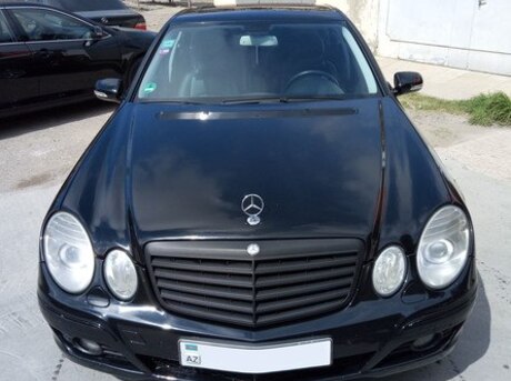 Mercedes E 280