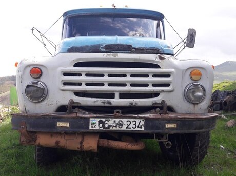 ZIL 130