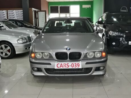 BMW 528