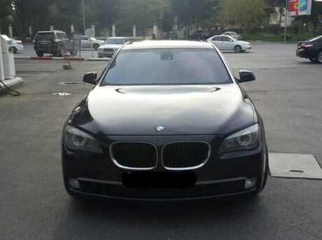 BMW 750