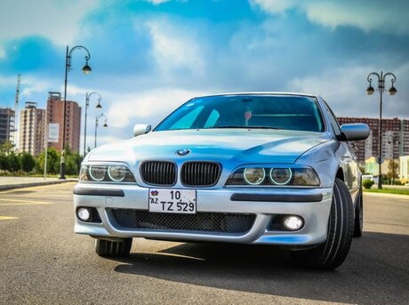 BMW 528