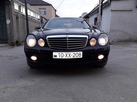 Mercedes E 220