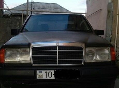 Mercedes E 300