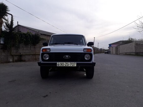 LADA (VAZ) Niva