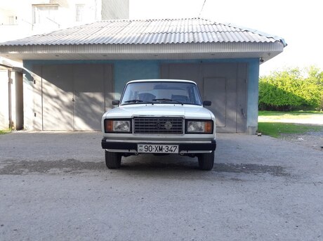 LADA (VAZ) 2107