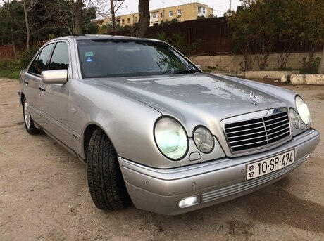 Mercedes E 280