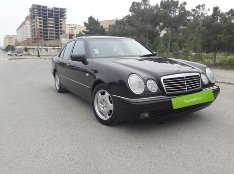Mercedes E 280