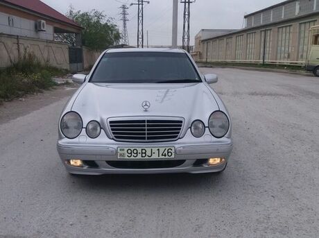 Mercedes E 240