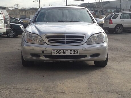 Mercedes S 320