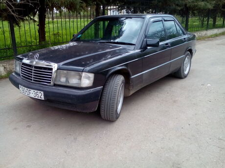 Mercedes 190