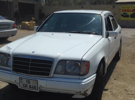 Mercedes E 300