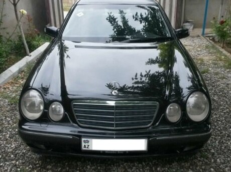 Mercedes E 280