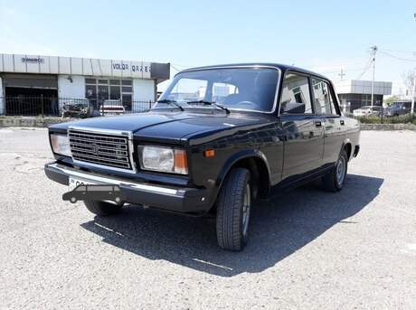 LADA (VAZ) 2107