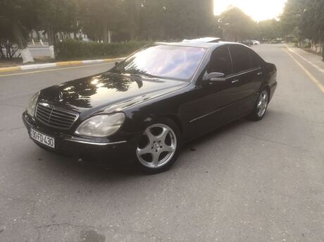 Mercedes S 320