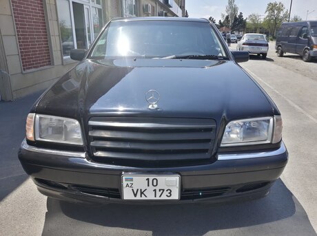 Mercedes C 230