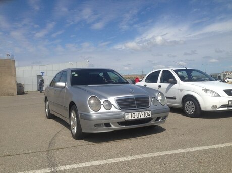 Mercedes E 280
