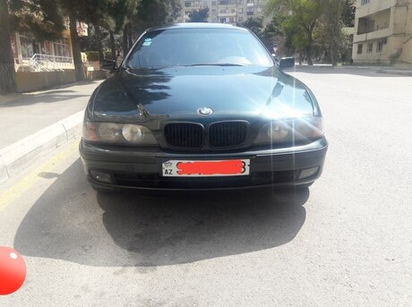 BMW 528
