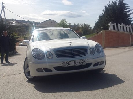 Mercedes E 320