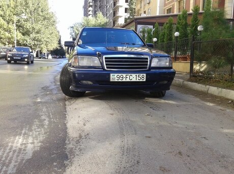 Mercedes C 230