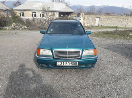 Mercedes C 240