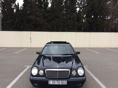 Mercedes E 320