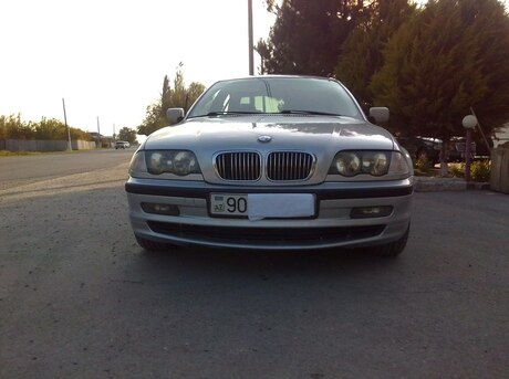 BMW 320